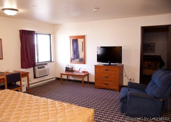 Econo Lodge Madison Room photo